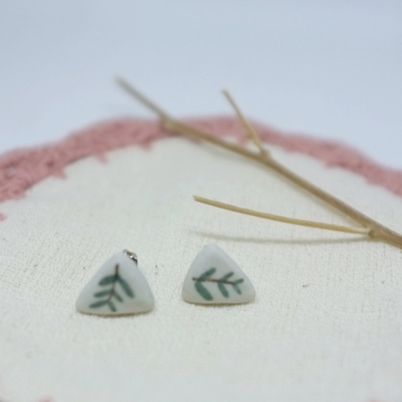 Green leave earrings / triangle shape - Earrings & Clip-ons - Pottery Green