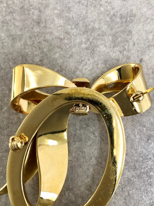 クリスチャンディオール　ブローチ ゴールド　ヴィンテージ 日本直送 名牌中古包 】Christian Dior クリスチャン ディオール