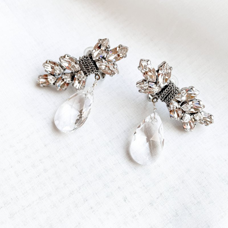 bijou ribbon crystals earrings wedding bridal jewelry - Earrings & Clip-ons - Glass Silver