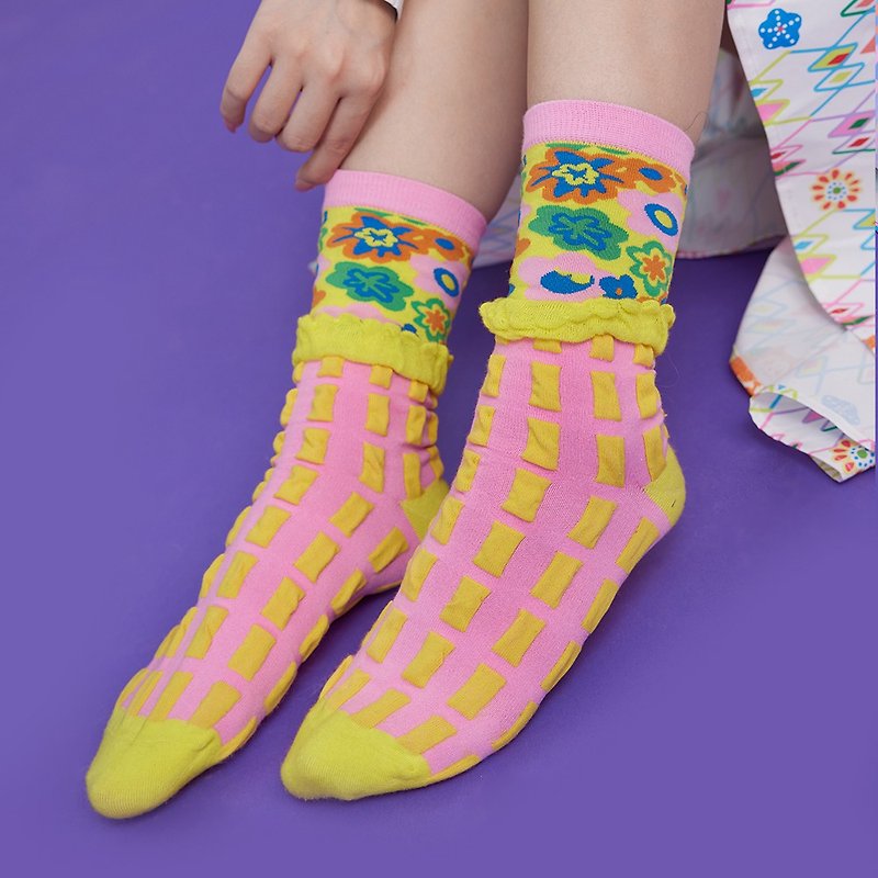 Bubble mouth lotus leaf flower three-dimensional yellow tube socks women's socks - Socks - Other Materials Yellow