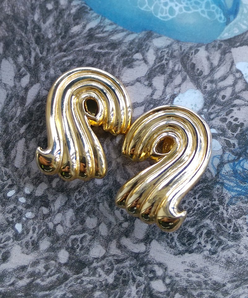 Vintage Jewelry 西洋古董飾品 對稱 波浪  夾式耳環 - 耳環/耳夾/耳骨夾 - 其他金屬 金色