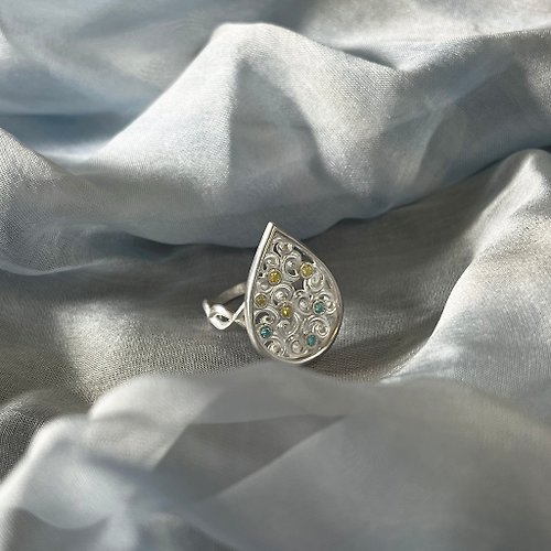 One Dimple 單窩 : 純銀 k金珠寶設計與訂製 水滴造型戒指 蕾絲花紋 925銀