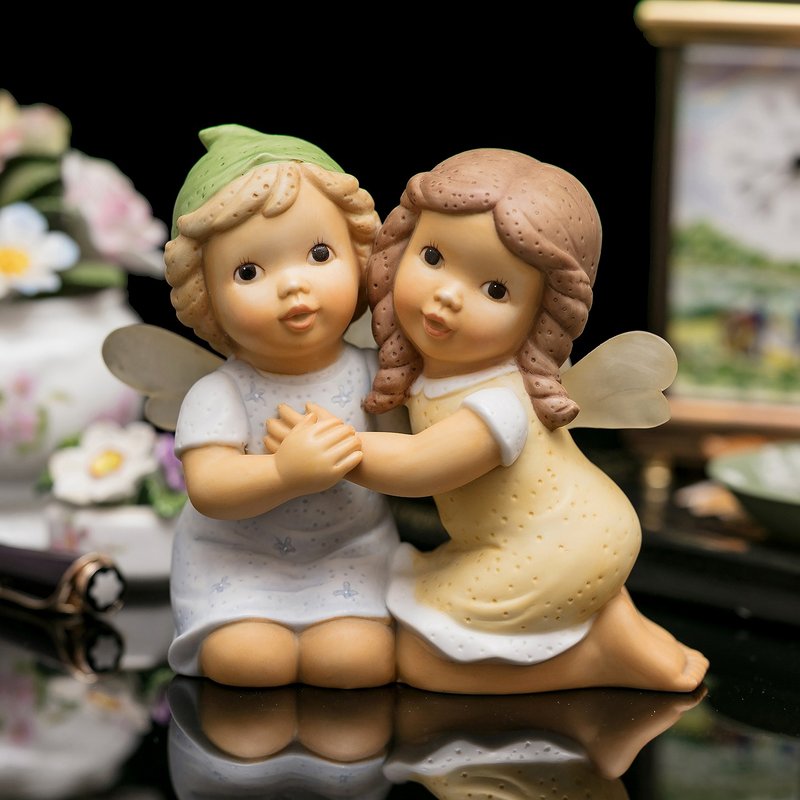 Boxed German Goebel forever good friend flower fairy ceramic statue birthday gift tabletop - ของวางตกแต่ง - เครื่องลายคราม 