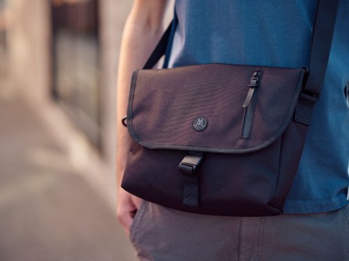 MORAL | Northside - Messenger Bag / Medium / Onyx ブラック