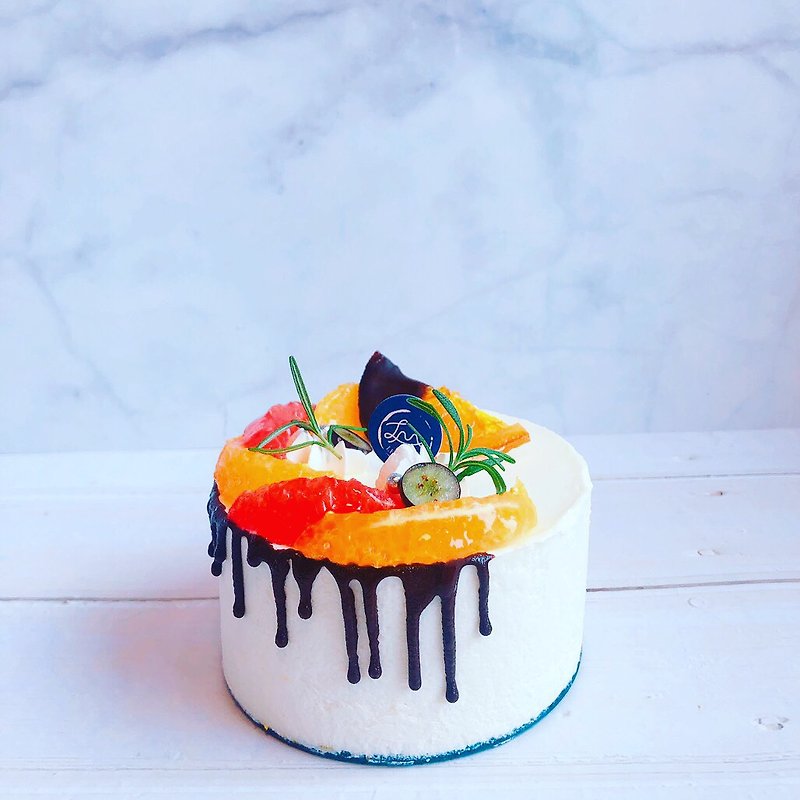 Six inch calendar cake - Cake & Desserts - Fresh Ingredients 