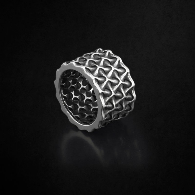 Kay Kawus Handmade 925k Oxidized Sterling Silver Statement Ring - 戒指 - 純銀 