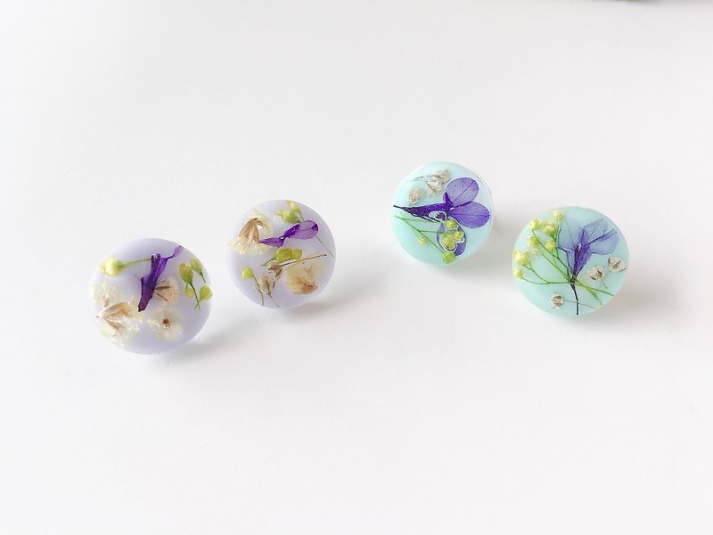 Spring Flower Series - Hollyhock Flower Hand Dye Handmade Dry Flower Stick Ear Handmade Earrings Ear/Ear clip - ต่างหู - วัสดุอื่นๆ สีม่วง