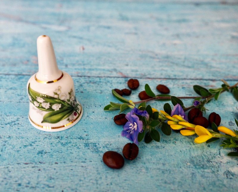 英國瓷製花卉可愛小鈴鐺 A款  - 擺飾/家飾品 - 瓷 