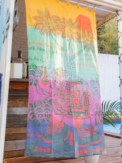 Ametsuchi Gradient Elephant Curtain