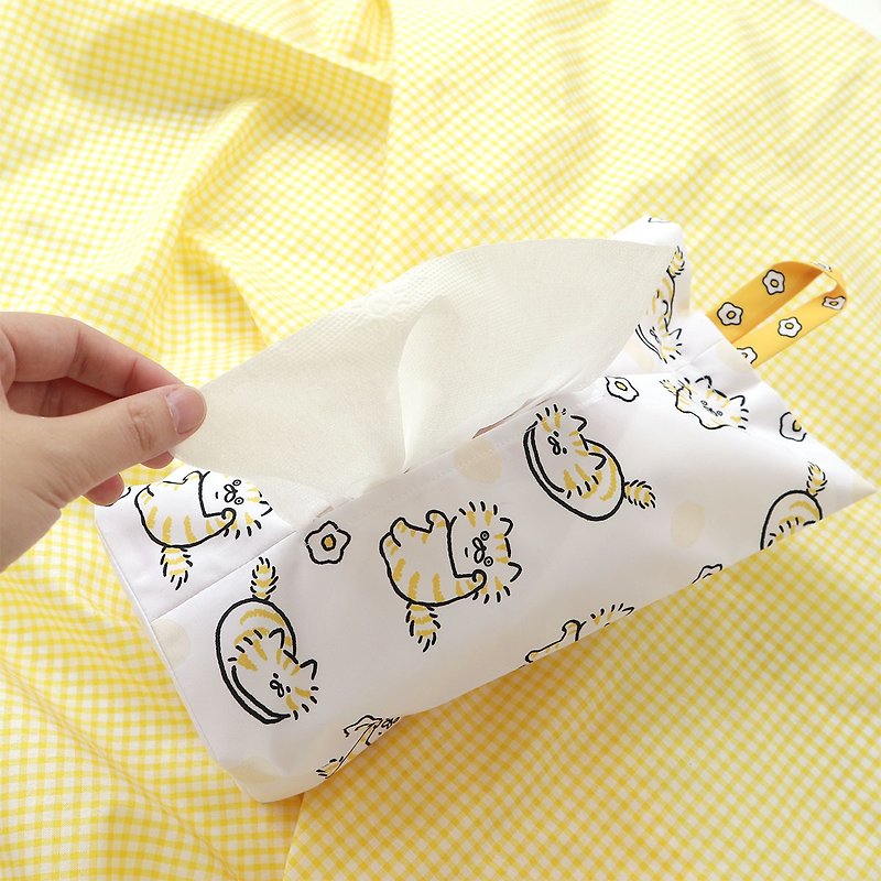 Meow is dancing-hangable facial paper cover/toilet paper cover - กล่องทิชชู่ - เส้นใยสังเคราะห์ สีเหลือง