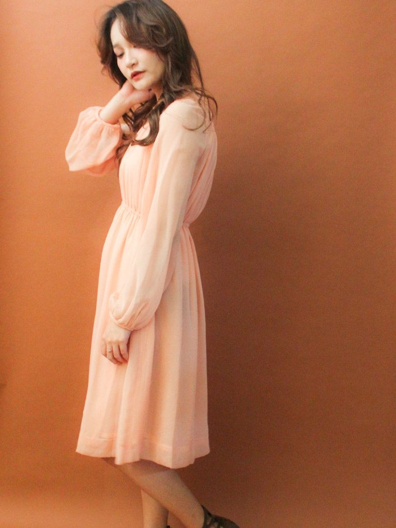 復古秋冬日本製典雅浪漫香檳粉橘長袖古著洋裝 Vintage Dress - 洋裝/連身裙 - 聚酯纖維 橘色