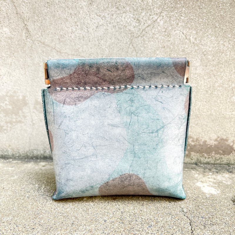 義大利霧蠟迷彩植鞣牛皮彈彈口金零錢小物包-爵士藍 生日禮物 - 零錢包/小錢包 - 真皮 藍色