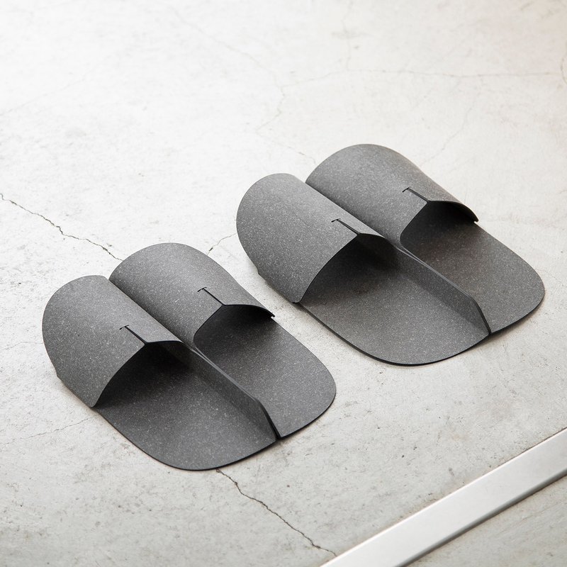 【SOGU】MONOFORM SLIPPERS 置き姿が整うスリッパ - 室內拖鞋 - 環保材質 灰色