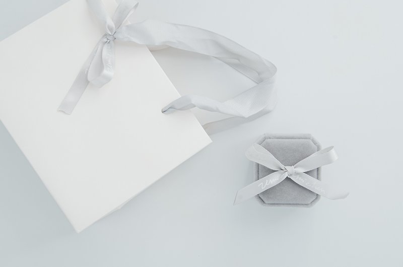 品牌戒指盒 禮物袋 加購 - 禮物盒/包裝盒 - 紙 白色