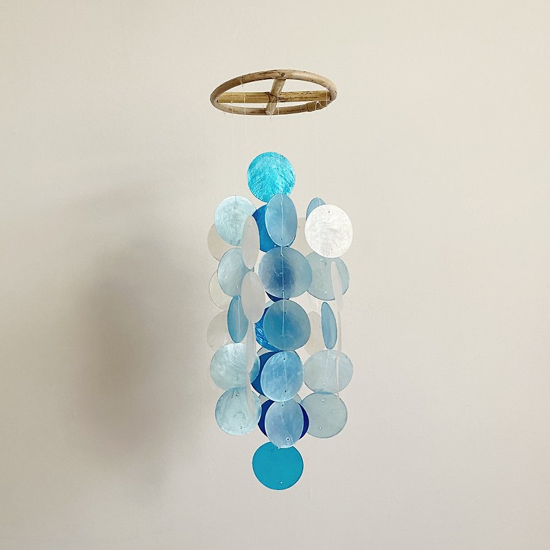 DIY-KIT | Danish Mansion_Blue Circle |Capiz Shell Wind Chime Mobile | #0-335 - อื่นๆ - เปลือกหอย สีน้ำเงิน
