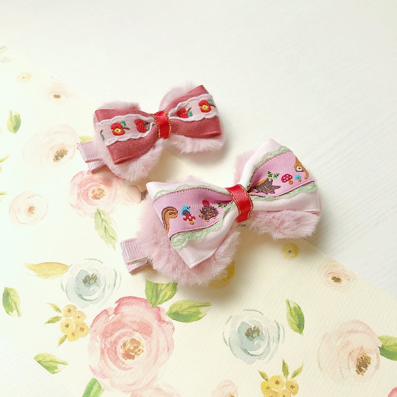 Parenting Sisters Hairpin Animals Apple Embroidery Lace (Sold in Pairs) - อื่นๆ - ผ้าฝ้าย/ผ้าลินิน สึชมพู