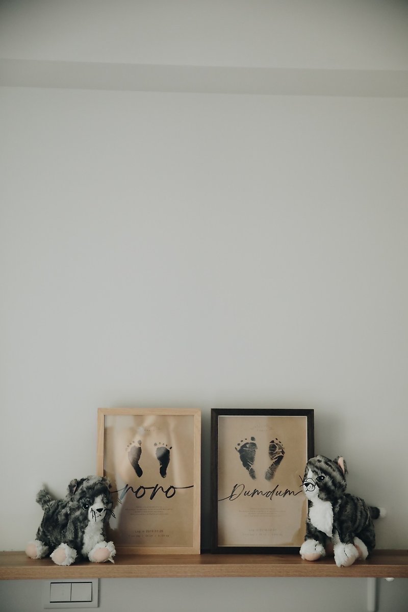 新生兒手足印木質紀念相框歡迎來到這世界版本 - 滿月禮物 - 木頭 咖啡色