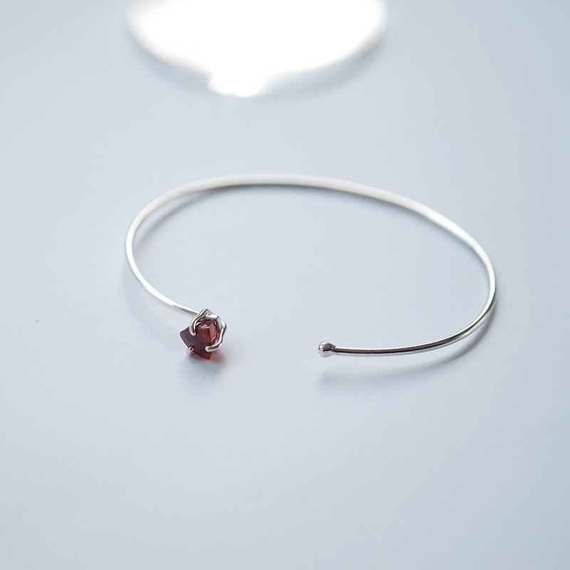 Triangular Garnet Natural Stone Bangle Silver 925 - Bracelets - Other Metals Red