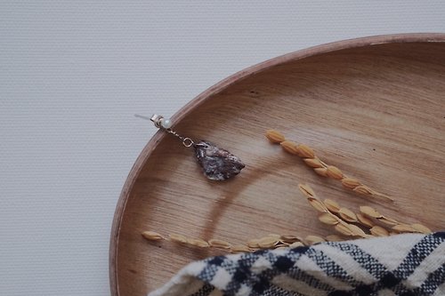 米石里 石穗-穀雨 天然咖啡色大理石單邊手作耳環 日本配件
