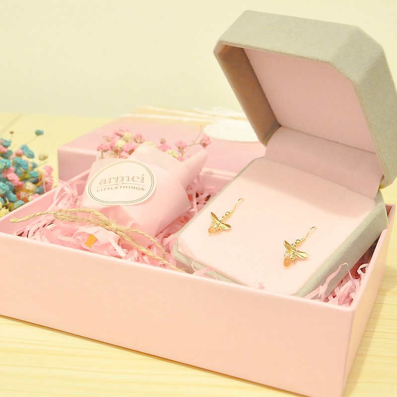 [Sweet honey gift set] both small bees + mini dry bouquet - ต่างหู - โลหะ สีทอง