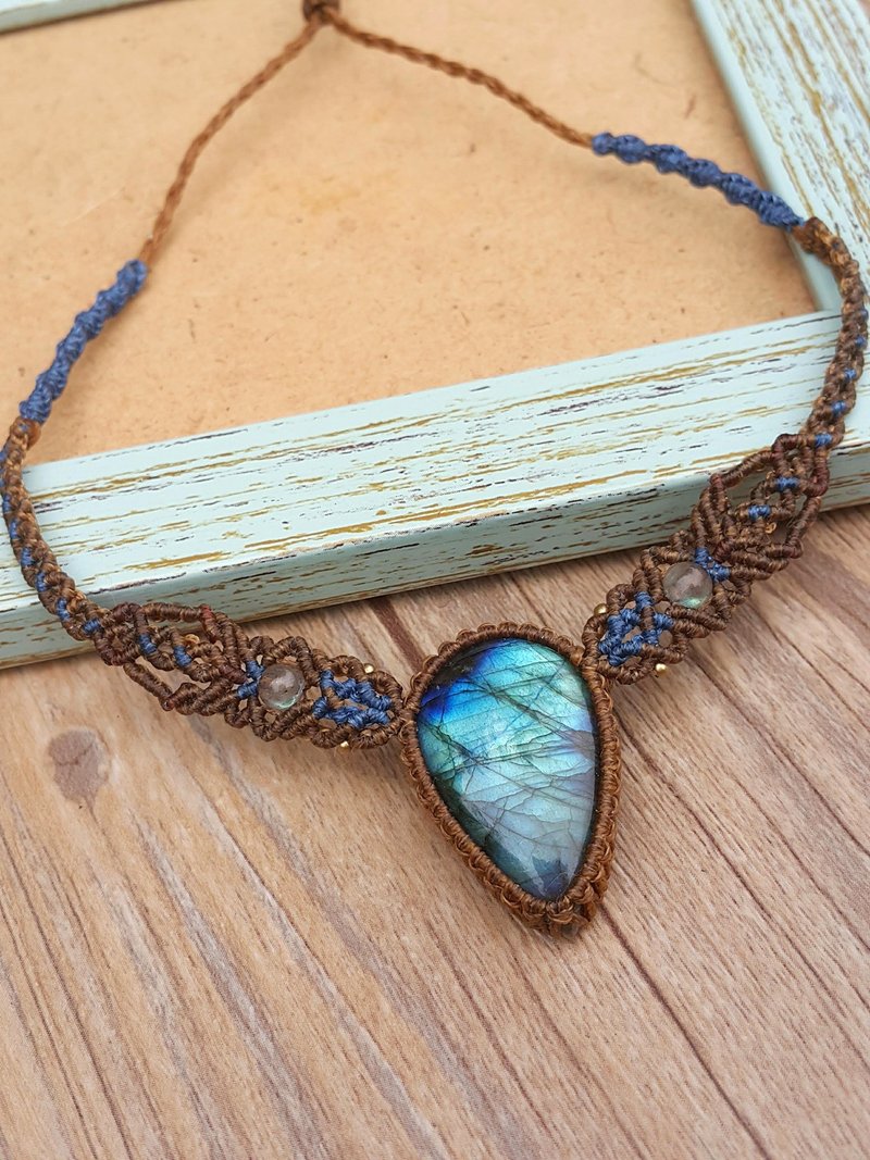 N147 Bohemian Ethnic South American Wax Line Woven Labradorite Brass Bead Necklace - สร้อยคอ - วัสดุอื่นๆ สีนำ้ตาล