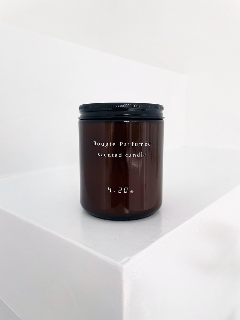 4:20 vibin lab 環保天然大豆精油香氛蠟燭  大棕瓶 250ml - 香薰/精油/線香 - 玻璃 咖啡色