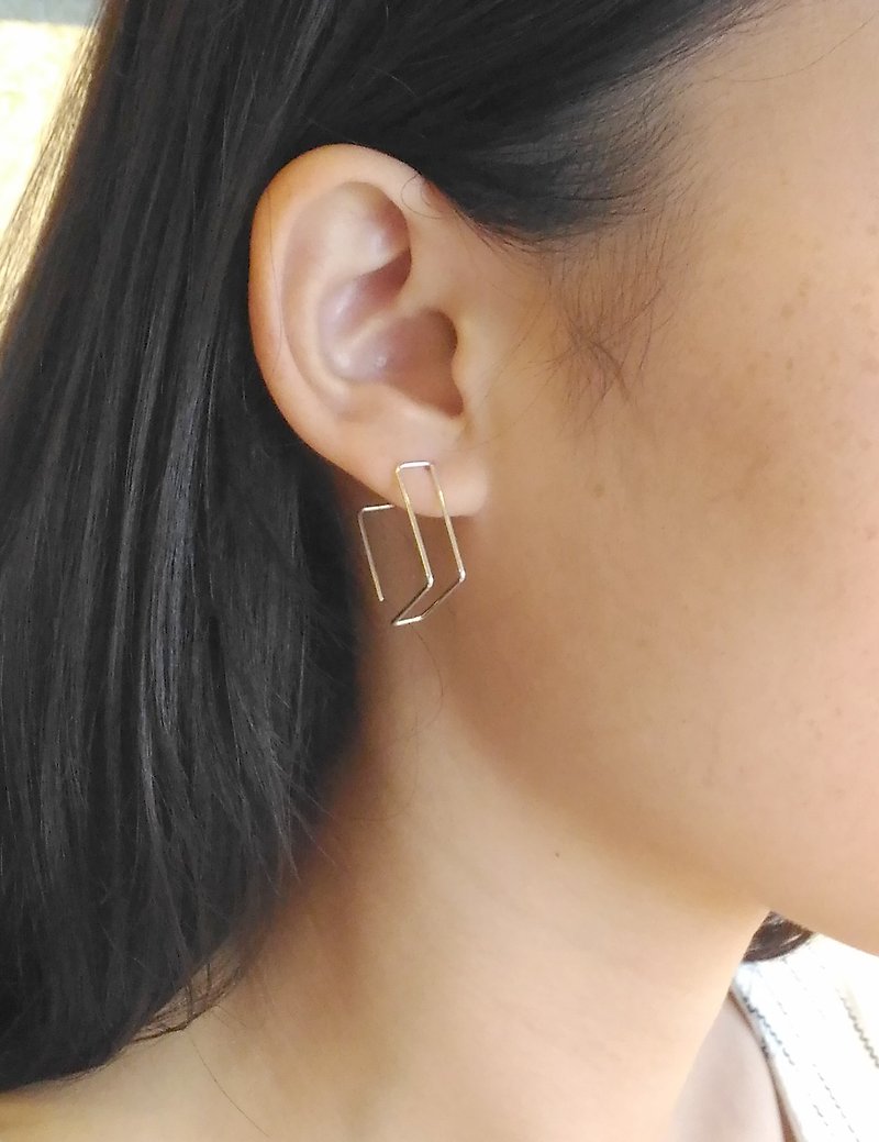 輕耳飾 純銀耳環 中方塊 一對耳環 設計師手工銀飾 - 耳環/耳夾 - 純銀 