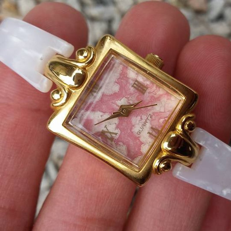 [] Lost and find classical models of natural stone strand cherry blossom party Rhodochrosite Watches - Women's Watches - Gemstone Pink