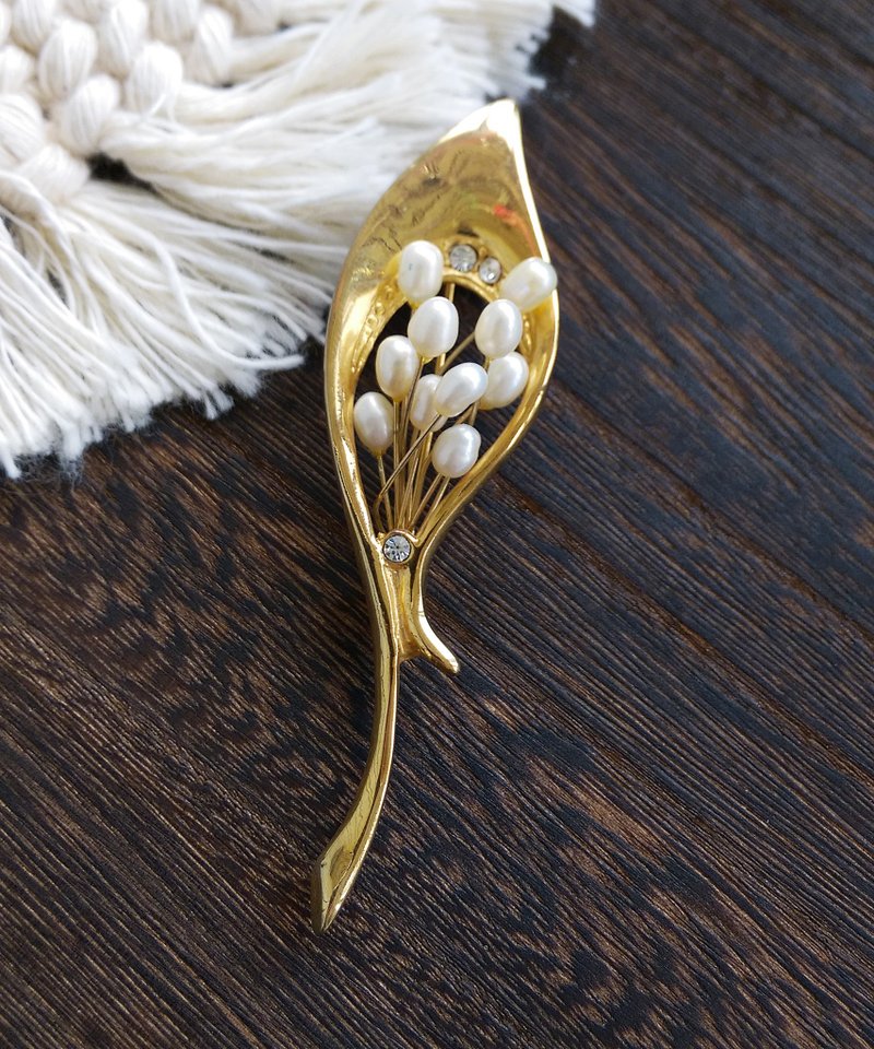 Vintage Jewelry 西洋古董飾品 海竽造型 珍珠花  別針 - 徽章/別針 - 其他金屬 金色
