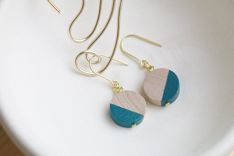 // VÉNUS 小 small round wooden painted earrings sea blue pine green / / ve069 - Earrings & Clip-ons - Wood Green
