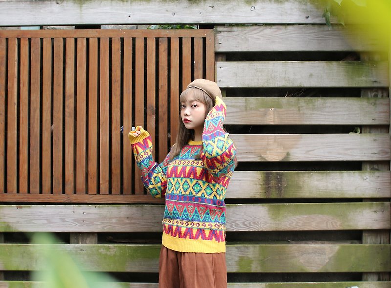 グリーンに戻る:: Xiangyang Colorful Totem Sweater //セーター - ニット・セーター メンズ - コットン・麻 