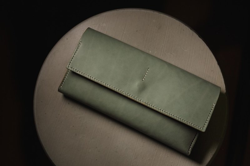 Limited 1 hand-sewn vegetable tanned leather matte green long clip / clutch bag / evening bag clutch bag - Clutch Bags - Genuine Leather Green