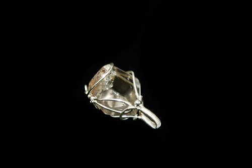 鉍元素 SBI 【水晶系列】白幽靈 銅纏繞墜飾 綴純銀珠