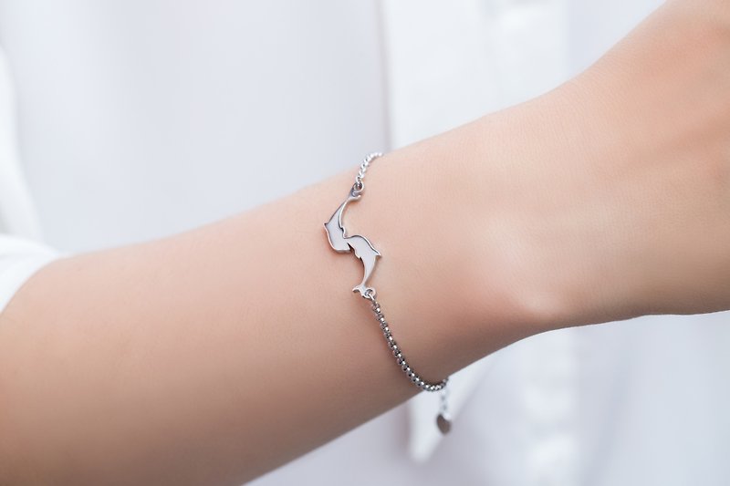Allergy free - two dolphins bracelet- Pisces - Bracelets - Stainless Steel Silver
