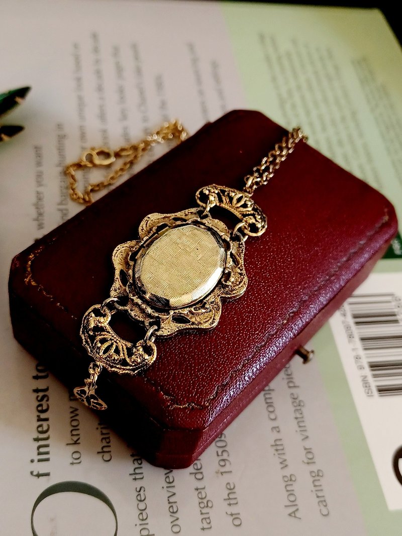 vintage jewelry 維多利亞 格紋金相框項鍊 - 項鍊 - 其他金屬 