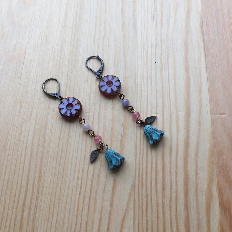 Daisy earrings - Earrings & Clip-ons - Other Materials 