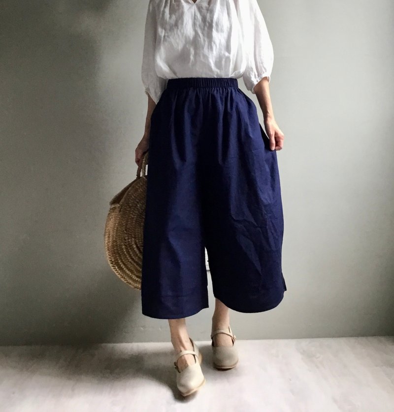 Late autumn coastal/navy blue pure cotton jacquard skirt with small slit and wide culottes 100% cotton - กระโปรง - ผ้าฝ้าย/ผ้าลินิน สีน้ำเงิน