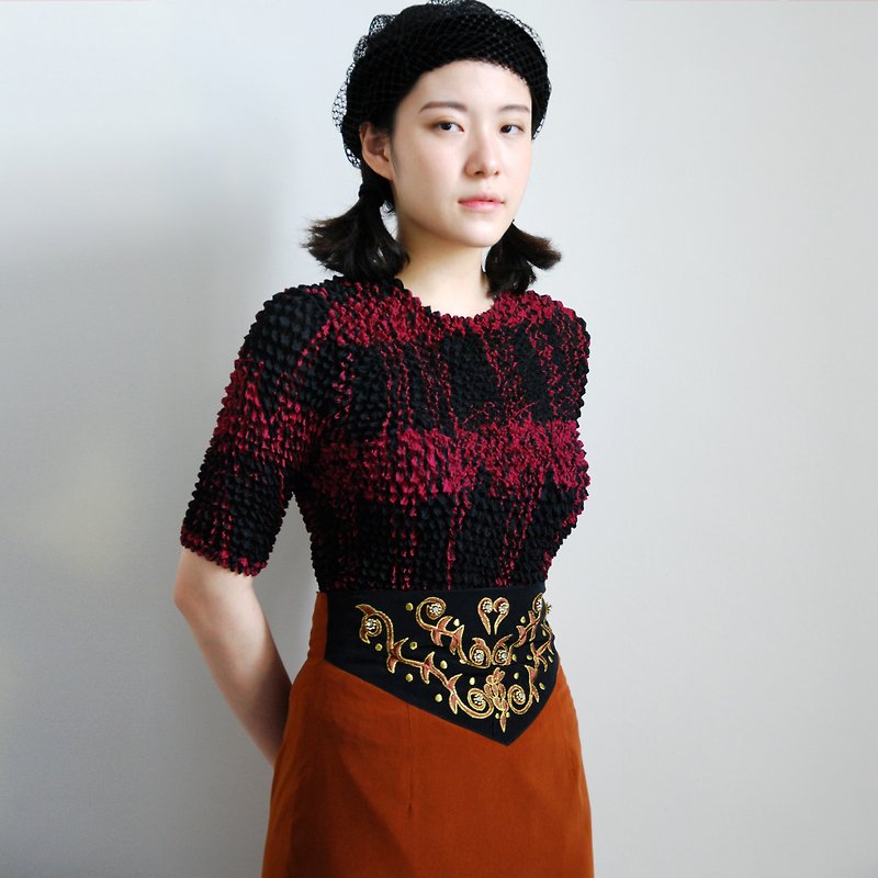 Pumpkin Vintage. Gucci QQ elastic shirt - Women's Tops - Other Materials 