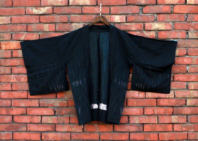 Japanese kimono coat gorgeous hand woven aluminum - เสื้อแจ็คเก็ต - ผ้าฝ้าย/ผ้าลินิน สีดำ