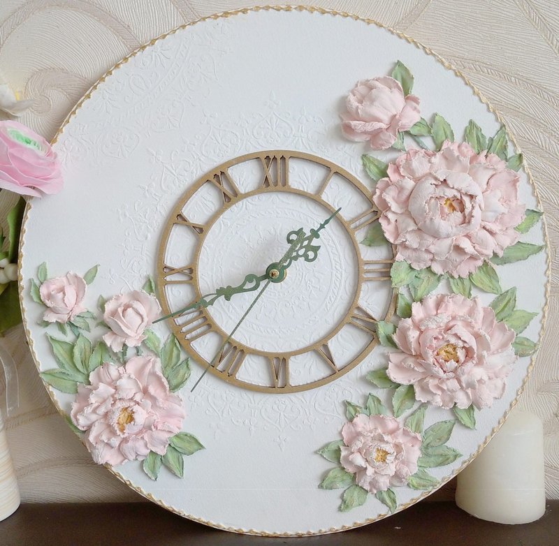 掛鐘 White wall clock with pink voluminous peonies Silent clock Birthday gift - Clocks - Wood White