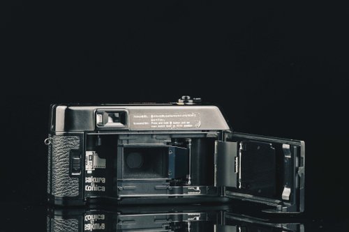 コニカカメラ わたしのカメラ三昧 第38回 「小柄でかわいいKonica L」 | トイラボカフェ