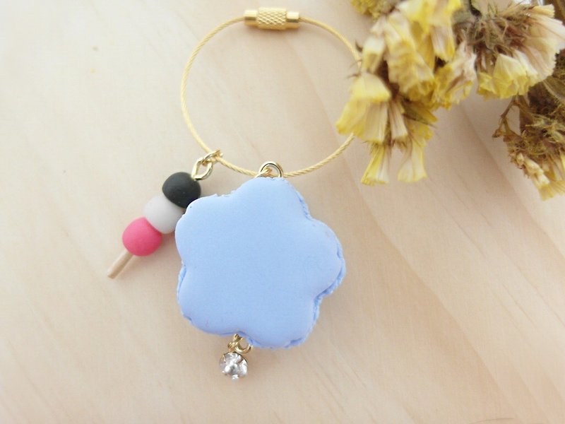 Clay Handmade Blue Cherry Blossom Macaron Key ring - ที่ห้อยกุญแจ - ดินเหนียว สีน้ำเงิน