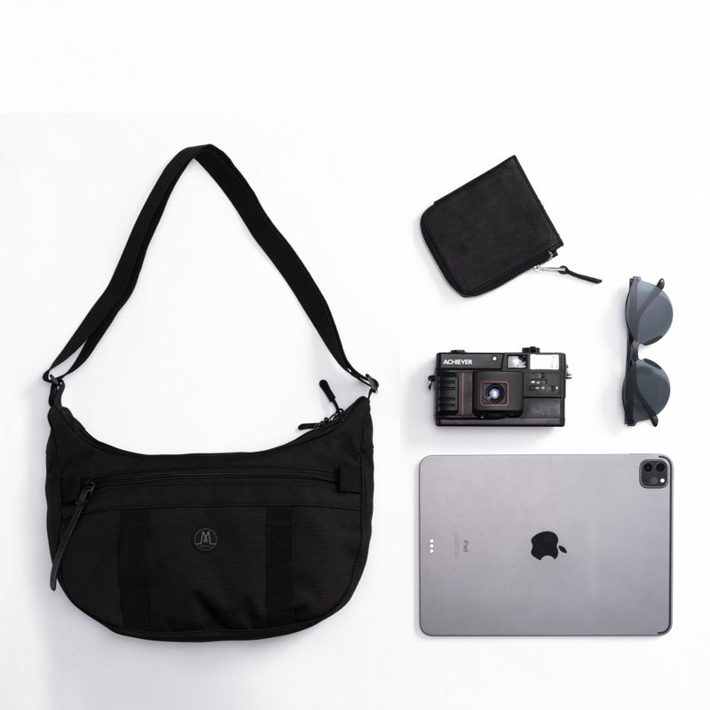 MORAL | Napier Satchel - Large - Men - Black Onyx - Messenger Bags & Sling Bags - Eco-Friendly Materials Black