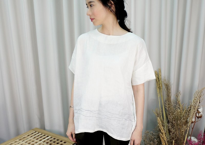 Lento.lento square wide top / beige linen - เสื้อผู้หญิง - ผ้าฝ้าย/ผ้าลินิน ขาว