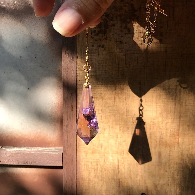 【Lost And Find】tinny size Natural Amethyst star necklace - สร้อยคอ - เครื่องเพชรพลอย สีม่วง