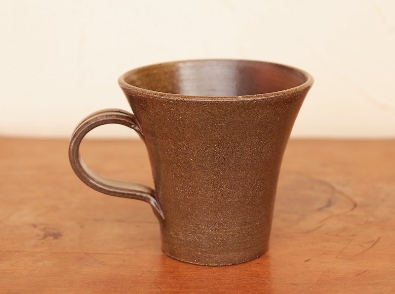 Bizen coffee cup (large) c5-060 - แก้วมัค/แก้วกาแฟ - ดินเผา สีนำ้ตาล