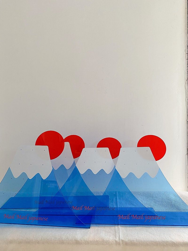 Original Design Mount Fuji Earring Storage Ornament Rack - กล่องเก็บของ - อะคริลิค สีแดง