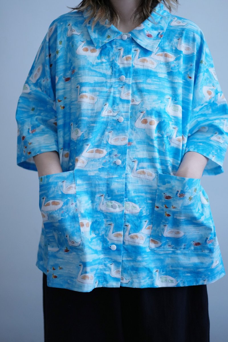 鴨鴨天鵝船寬版襯衫 - 女襯衫 - 棉．麻 藍色