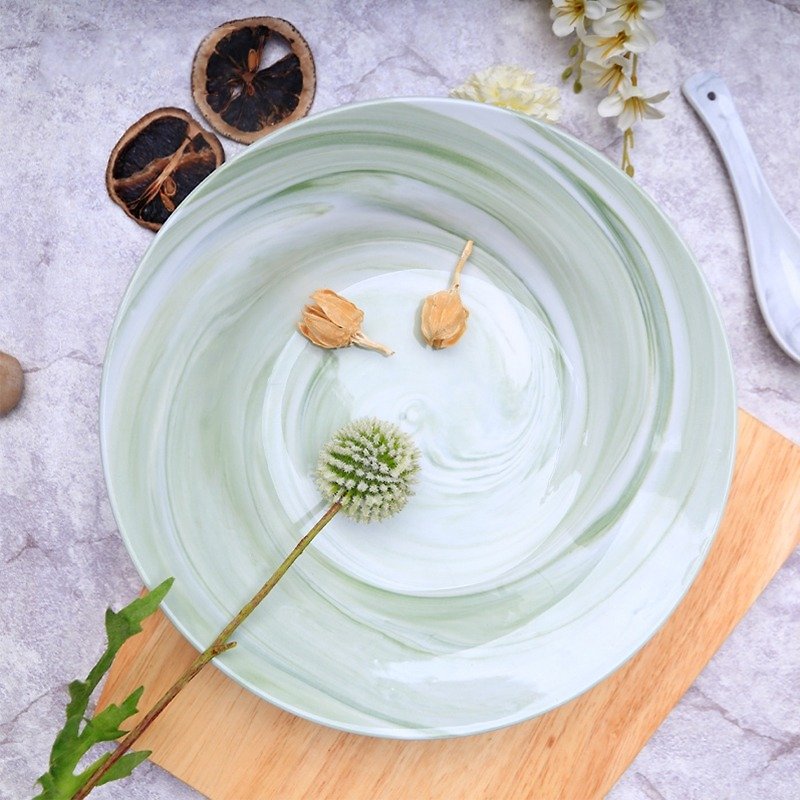 【JOYYE陶瓷餐具】畫意圓盤-綠色 - 碟子/醬料碟 - 瓷 