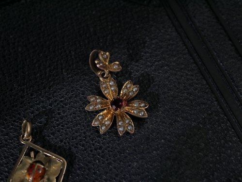 鑲珹古董珠寶 1890s 德國 雛菊與三葉草墜子 母親節禮物